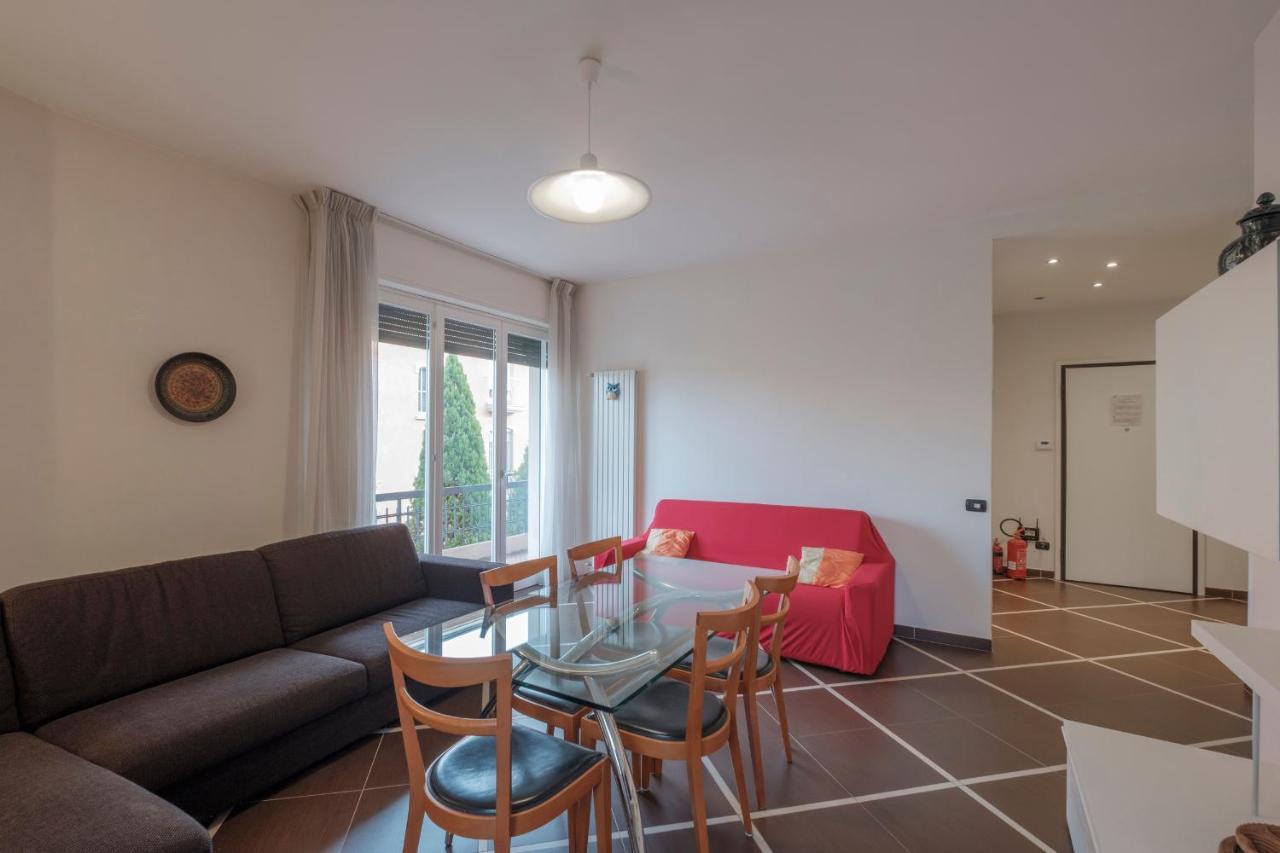 Aura Home Sirmione - 2 Bedrooms Apartment المظهر الخارجي الصورة