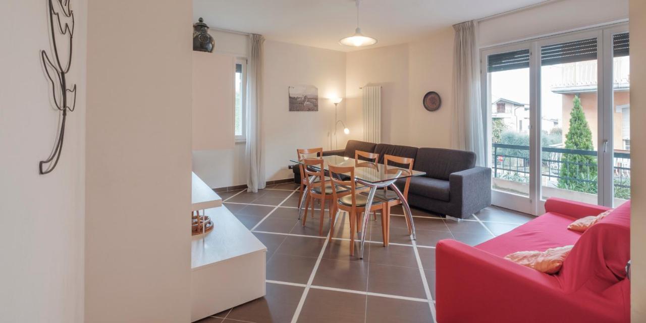 Aura Home Sirmione - 2 Bedrooms Apartment المظهر الخارجي الصورة