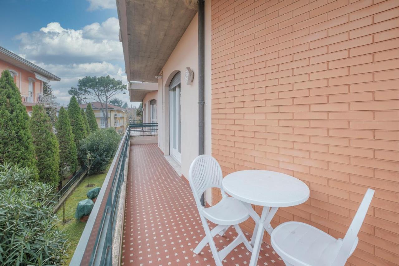 Aura Home Sirmione - 2 Bedrooms Apartment المظهر الخارجي الصورة