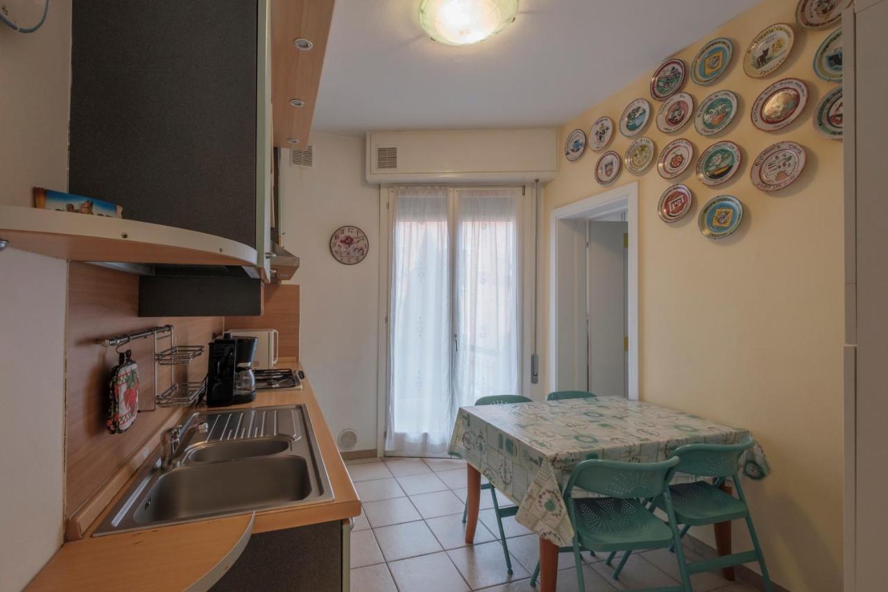 Aura Home Sirmione - 2 Bedrooms Apartment المظهر الخارجي الصورة