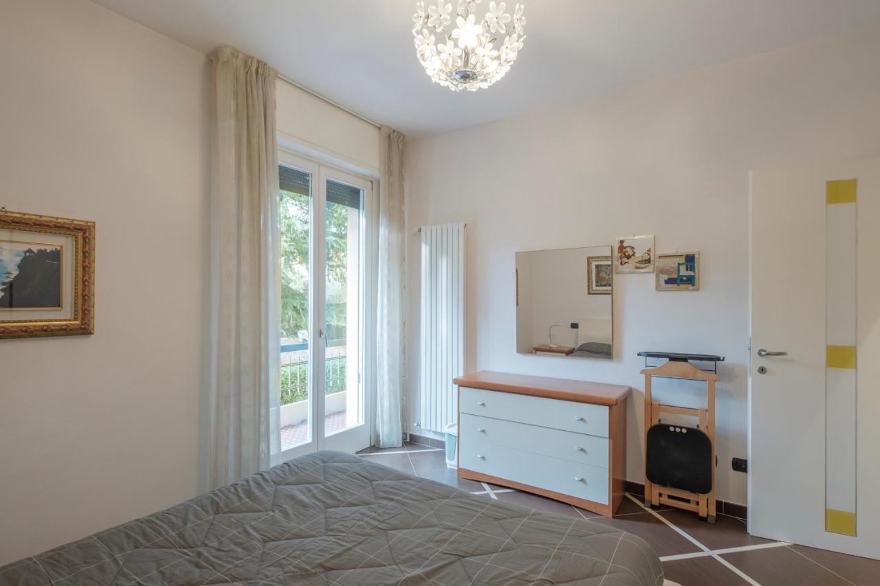 Aura Home Sirmione - 2 Bedrooms Apartment المظهر الخارجي الصورة